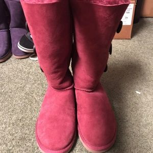 Re poshed Euc sangria colored uggs